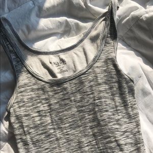 grey tank top